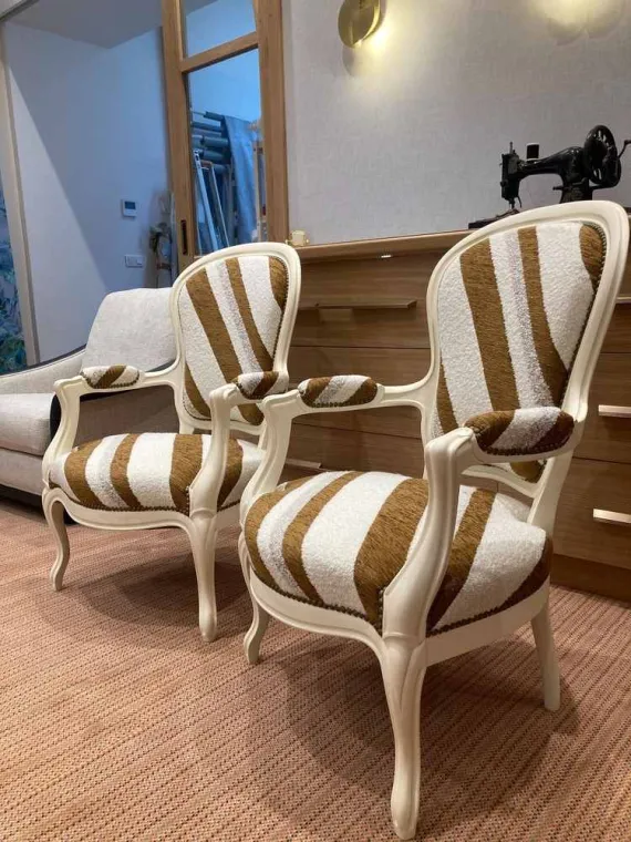 Réfection deux fauteuils anciens Louis Philippe à Saintes, Saintes, Intérieur Décoration