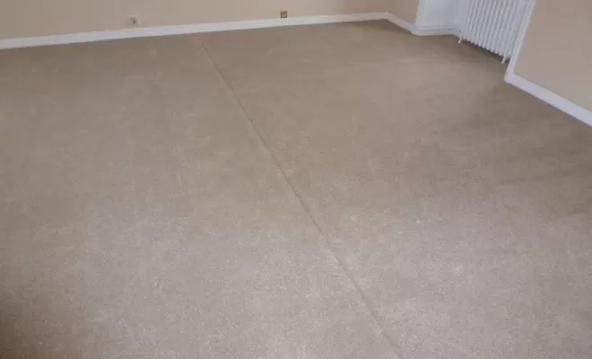 Pose d'une moquette tendue sur thibaude, Saintes, Intérieur Décoration